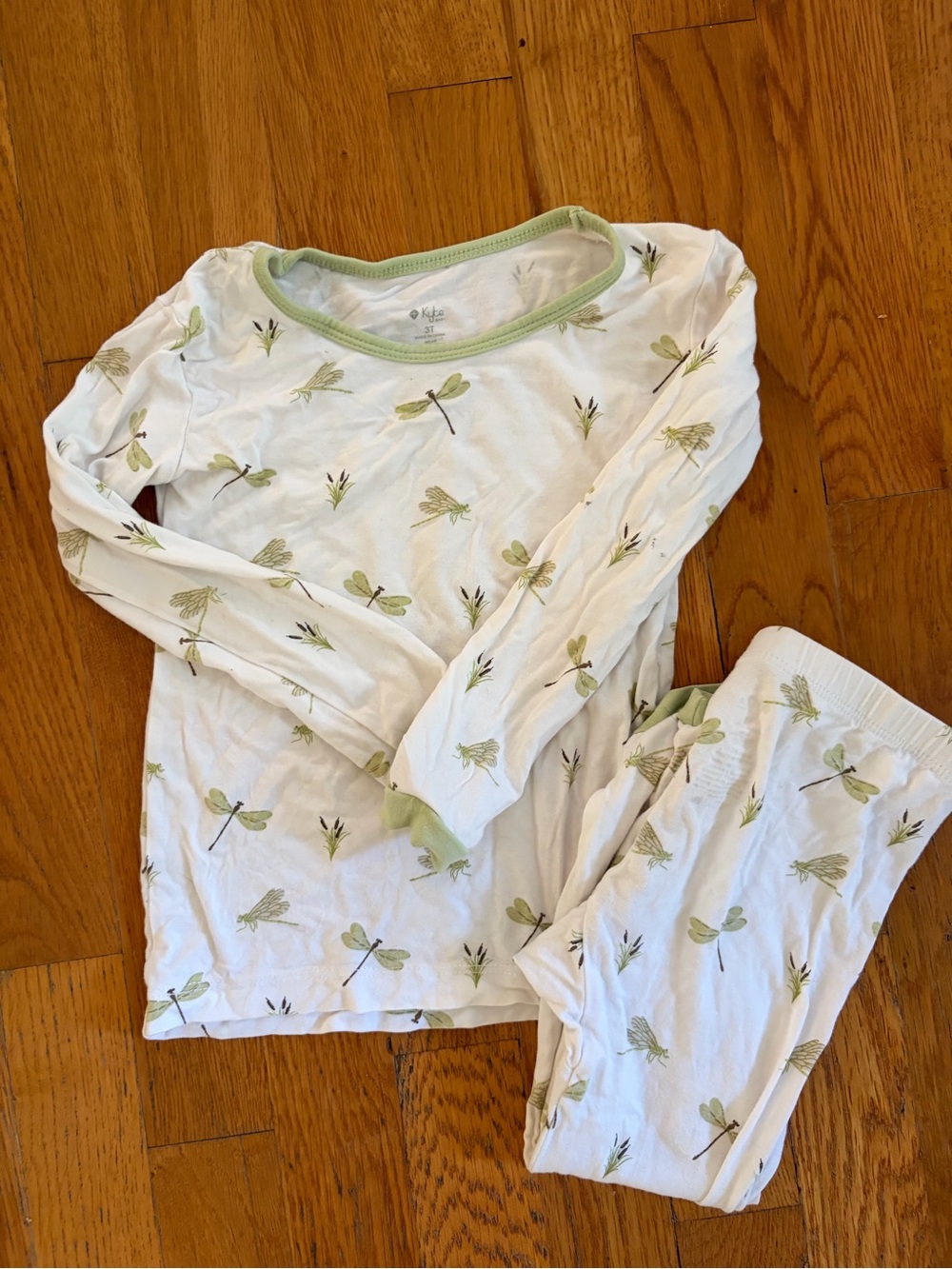 Kyte BABY White Pajama Set with Light Green Dragonfly Trim